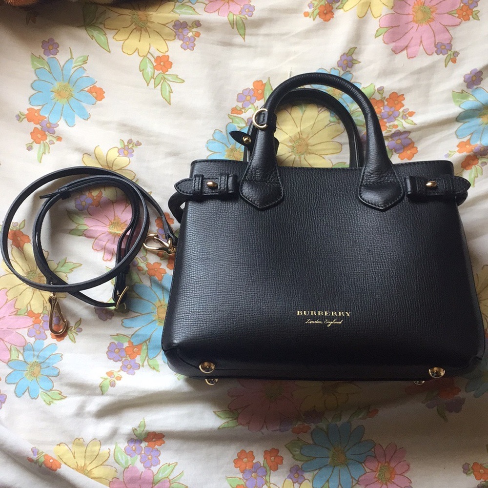 Burberry small banner bag-black